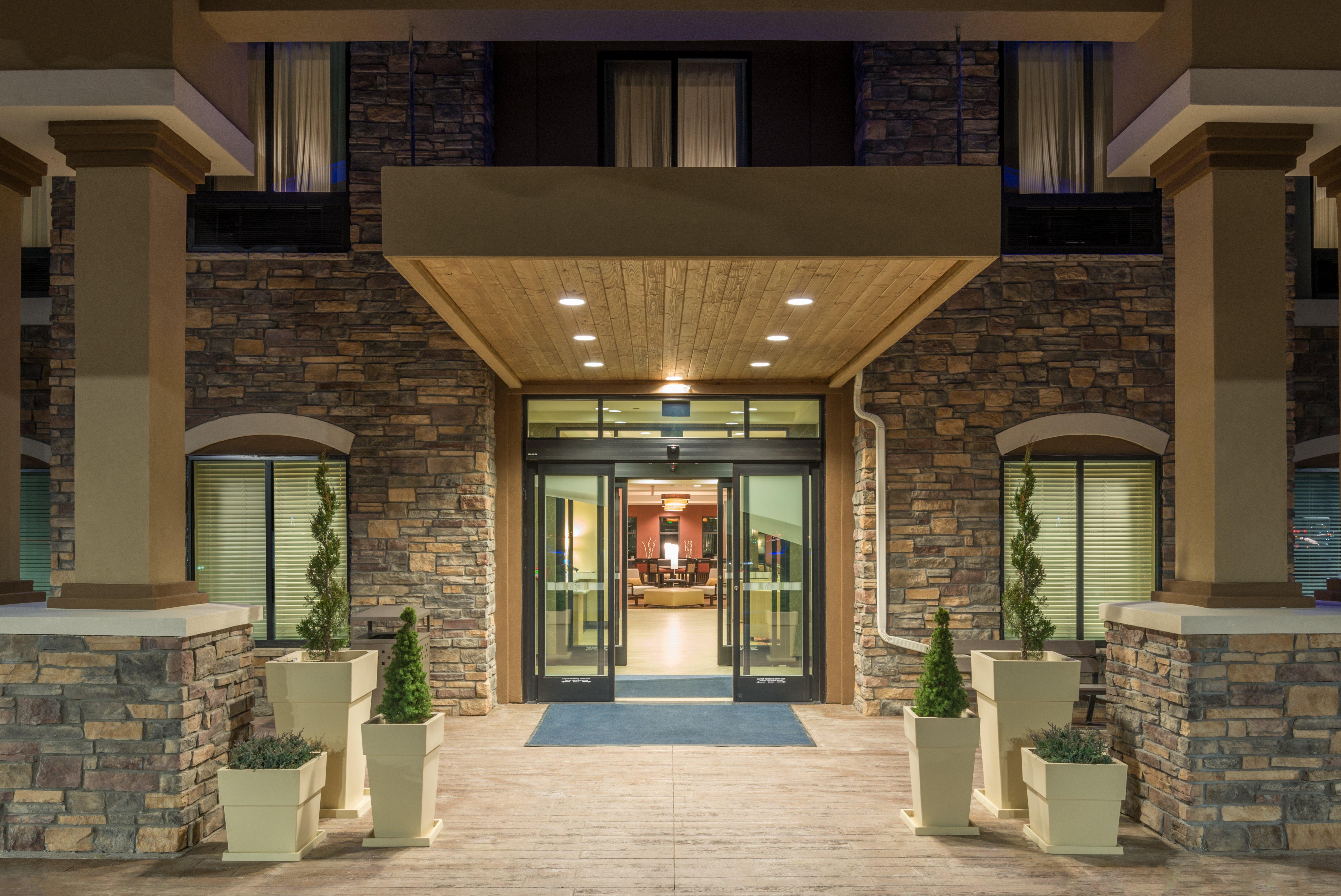 Holiday Inn Express & Suites Denver South - Castle Rock By Ihg Buitenkant foto