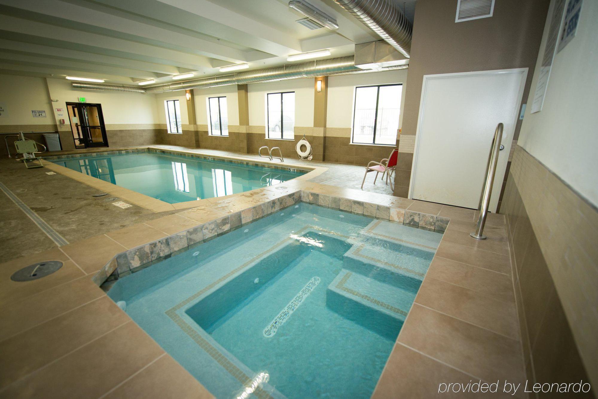 Holiday Inn Express & Suites Denver South - Castle Rock By Ihg Buitenkant foto