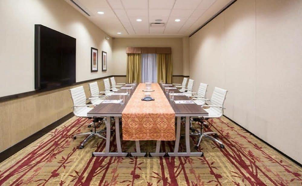 Holiday Inn Express & Suites Denver South - Castle Rock By Ihg Buitenkant foto